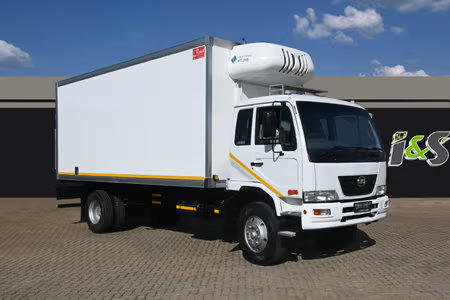 2017 UD Trucks Quon UD 85 REFRIGERATED BODY